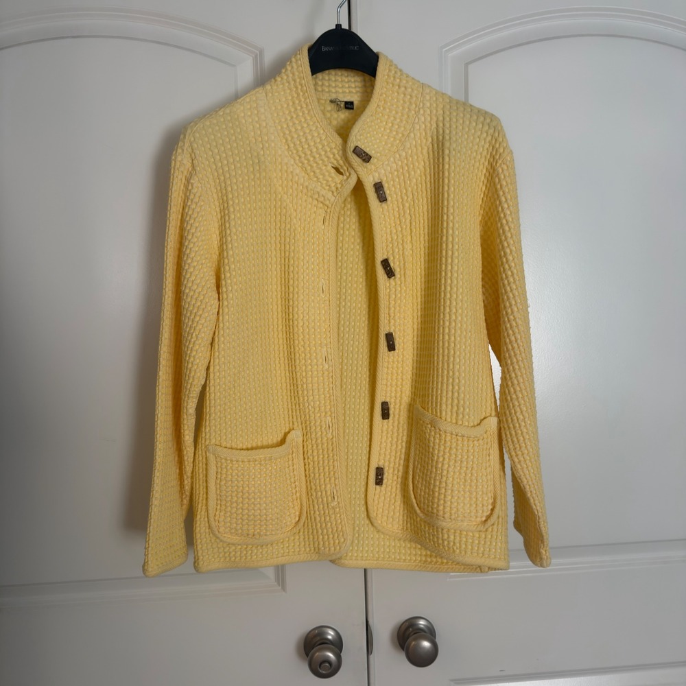 Focus 2000 Yellow Waffle Knit Cotton Cardigan Jacket Toggle Button Small CL-418